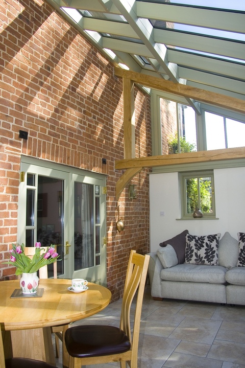 Traditional-style Conservatory