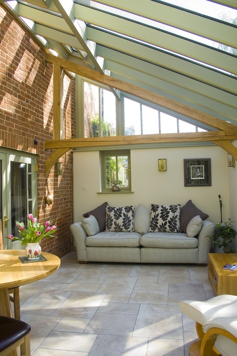 Traditional-style Conservatory