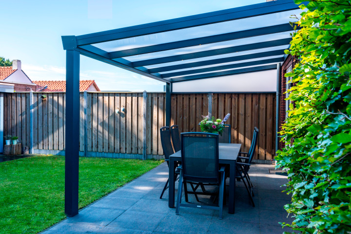 Small garden patio veranda