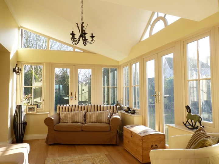 Characterful T-Gable Garden Room