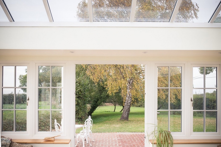 Pretty Country-style Orangery