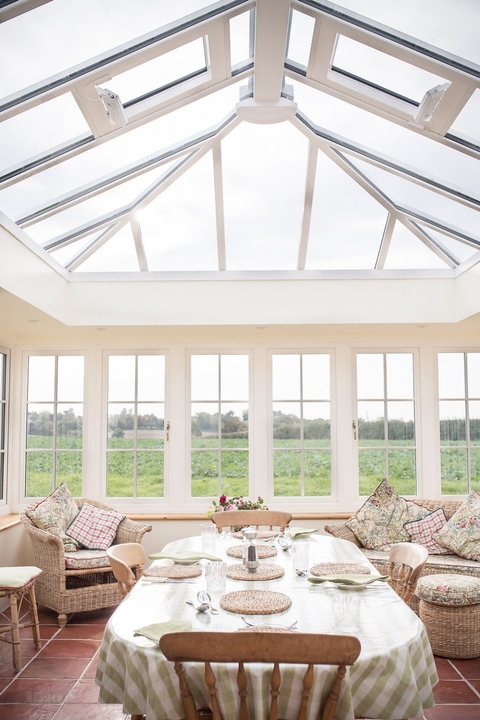 Pretty Country-style Orangery