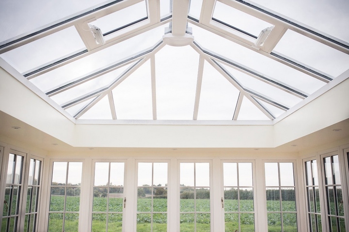 Pretty Country-style Orangery