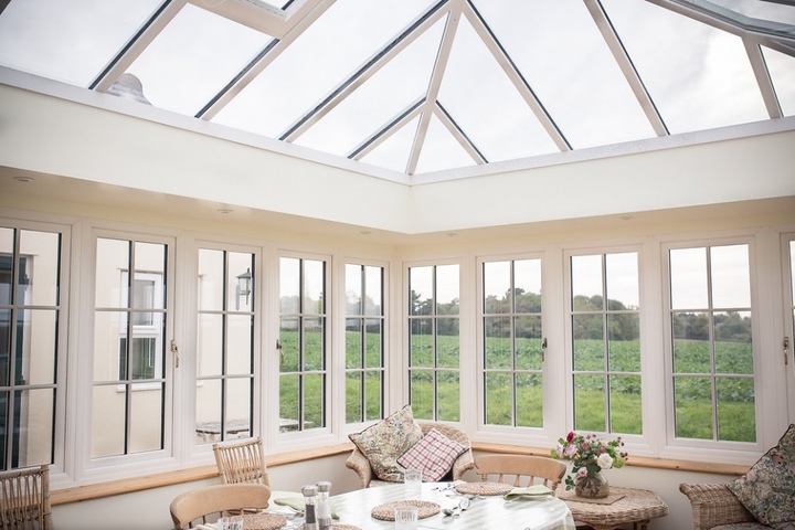 Pretty Country-style Orangery