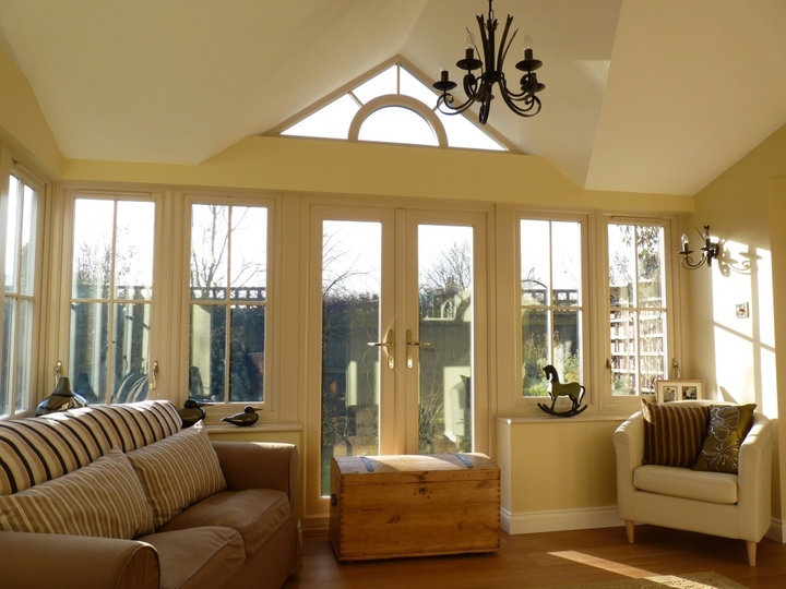 Characterful T-Gable Garden Room