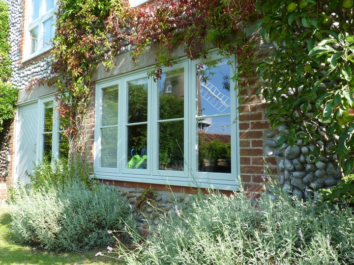 Colour-matched windows